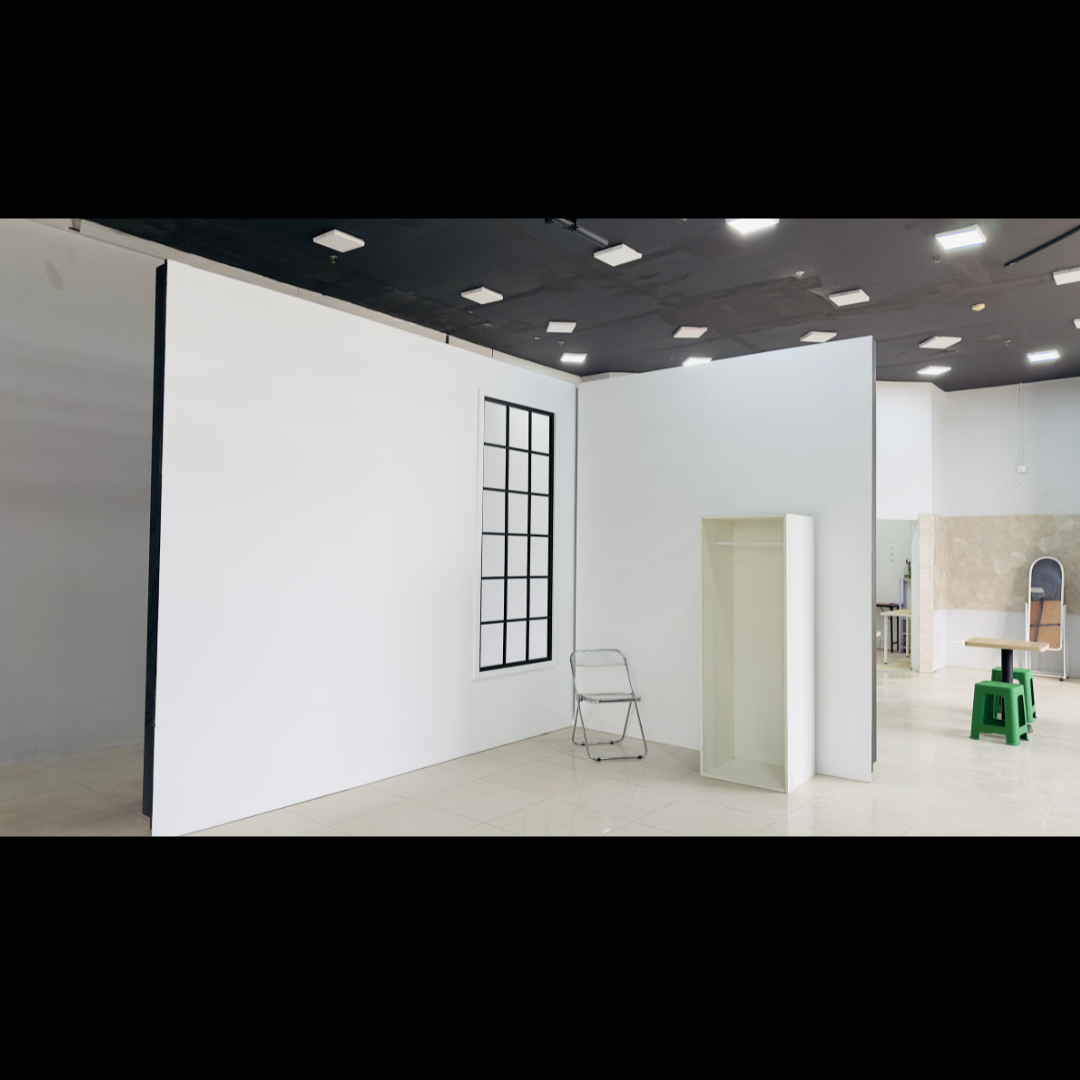 Studio 20 - A001