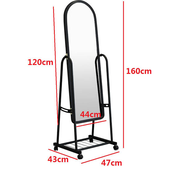 Mirror with wheels